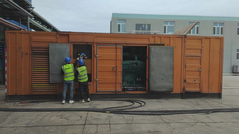 江城如何检查柴油发电机组的机油油位？